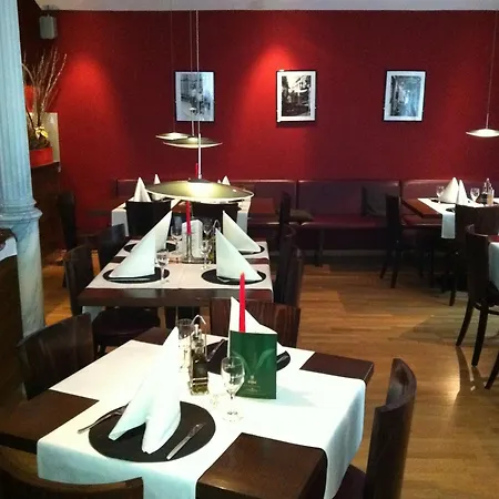 Hotell Wiesentäler Hof Garni 3*