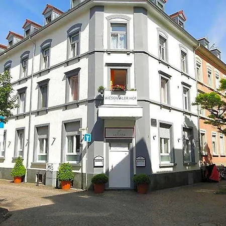 Wiesentaeler Hof Garni 3*