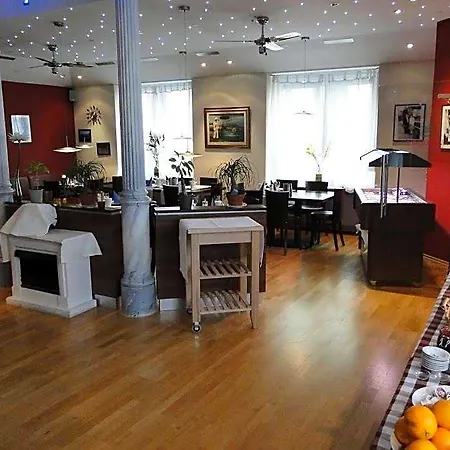 Hotel Wiesentäler Hof Garni 3*