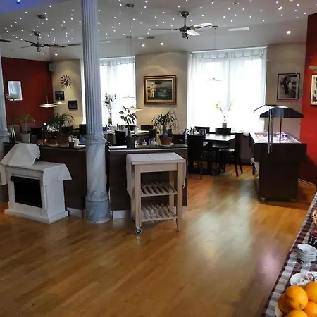 Wiesentäler Hof Garni Hotel 3*